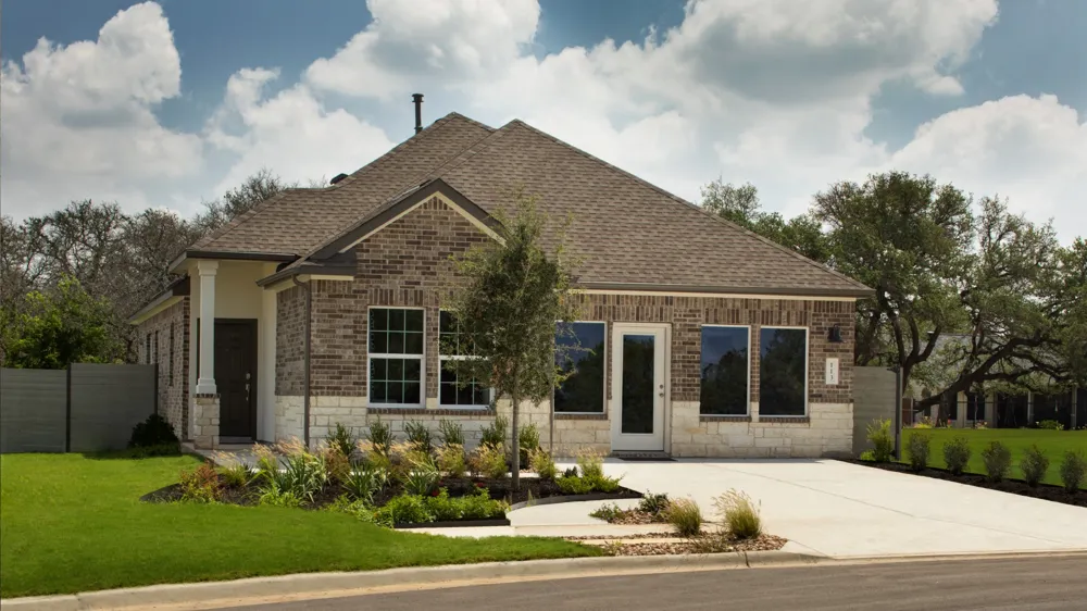 221 ANNETTE Kyle, TX 78640
