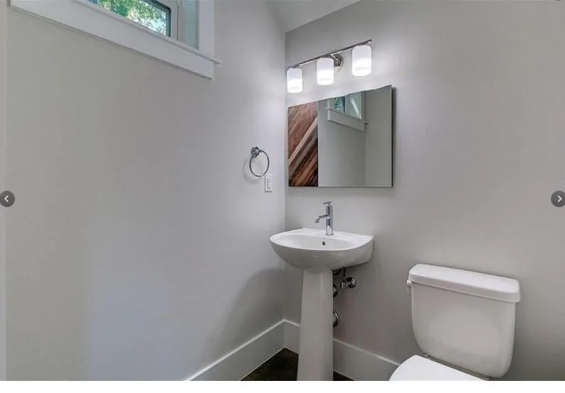 2821 Castro Street #2 Austin, TX 78702
