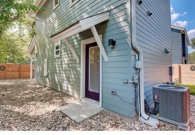 2821 Castro Street #2 Austin, TX 78702