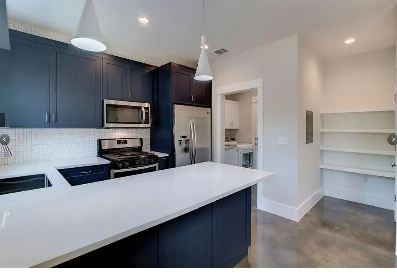 2821 Castro Street #2 Austin, TX 78702