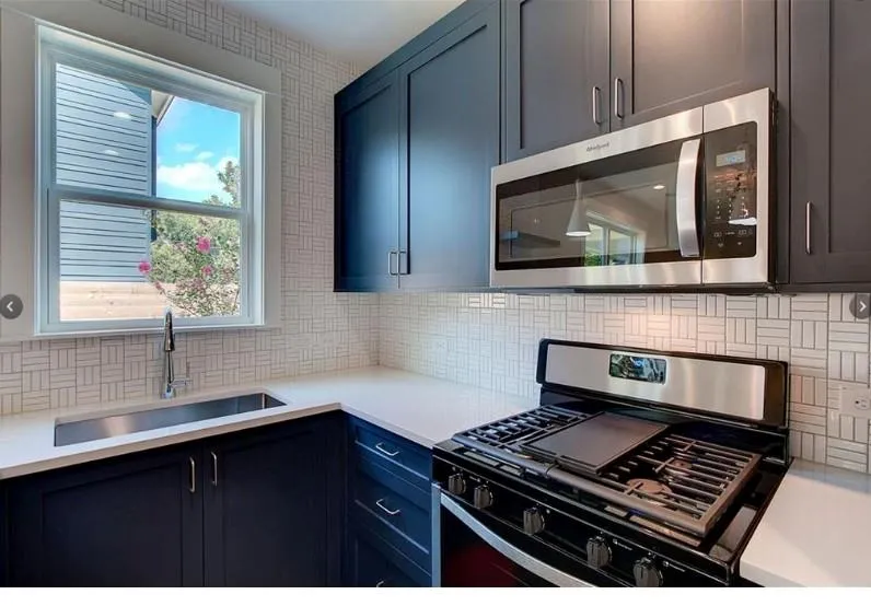 2821 Castro Street #2 Austin, TX 78702