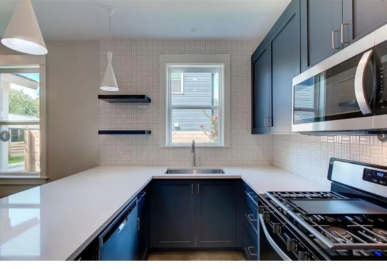 2821 Castro Street #2 Austin, TX 78702