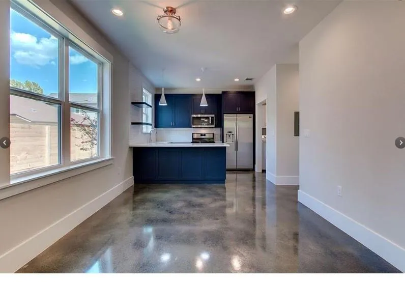 2821 Castro Street #2 Austin, TX 78702