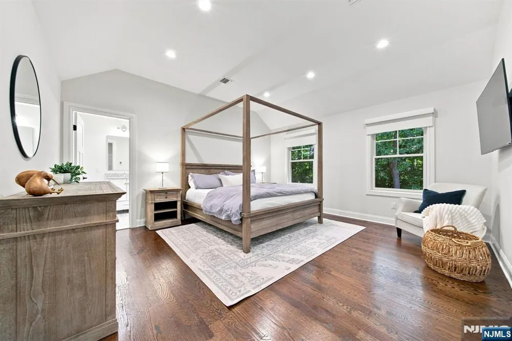 122 Spruce Street Midland Park, NJ 07432