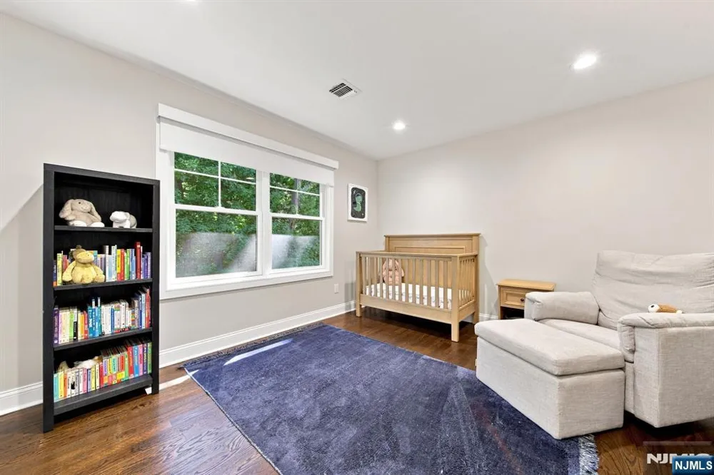 122 Spruce Street Midland Park, NJ 07432