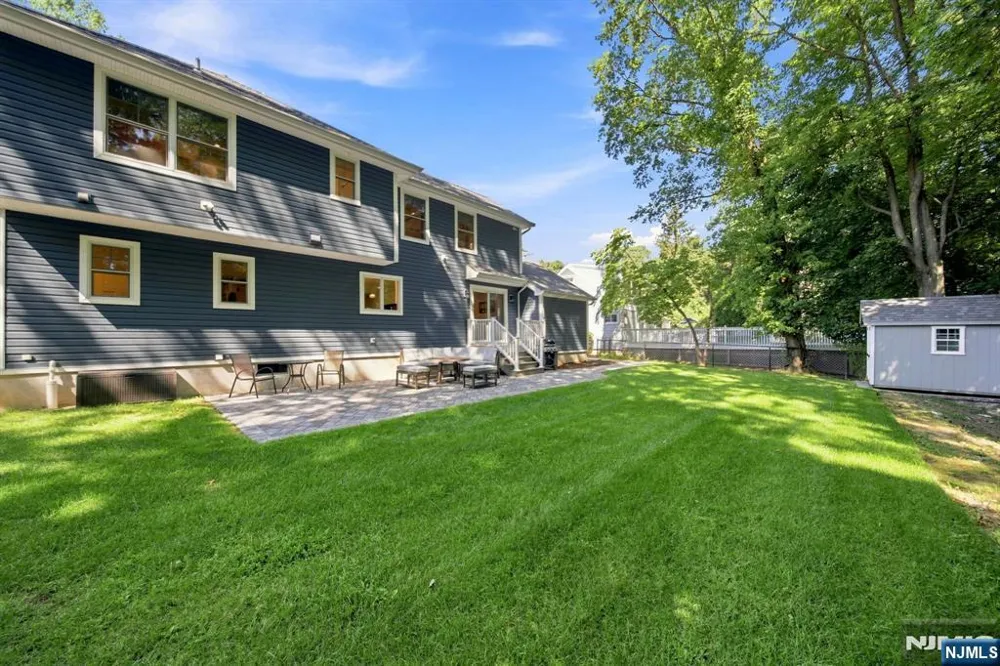 122 Spruce Street Midland Park, NJ 07432