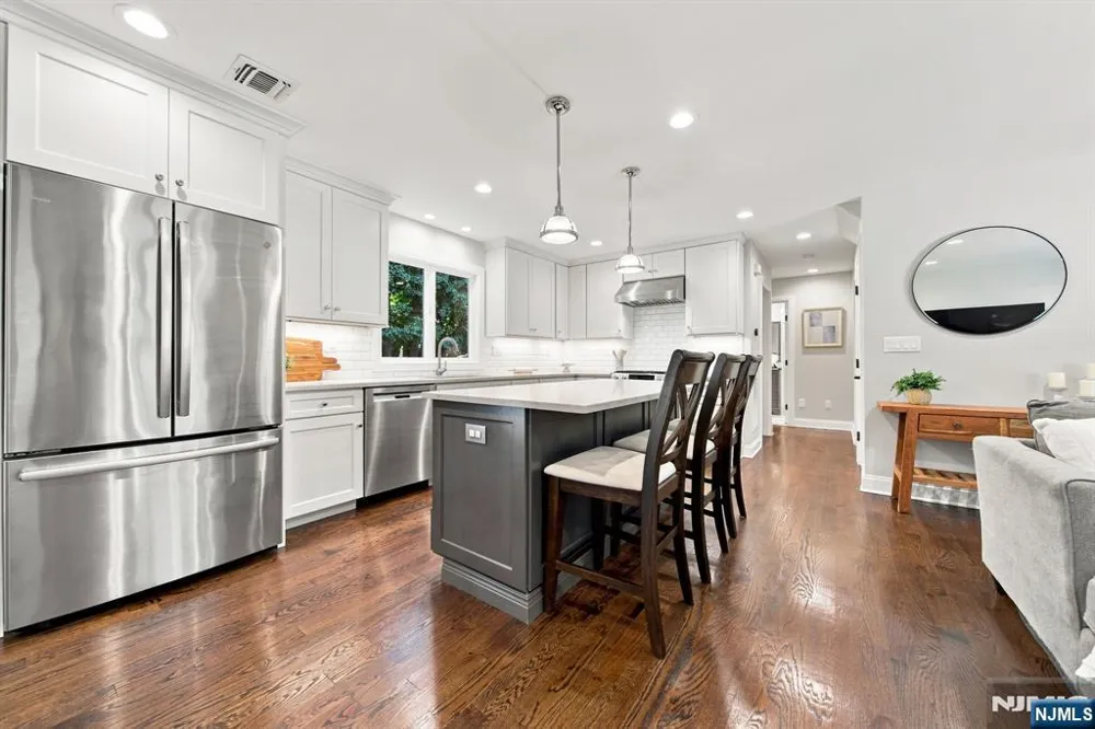 122 Spruce Street Midland Park, NJ 07432
