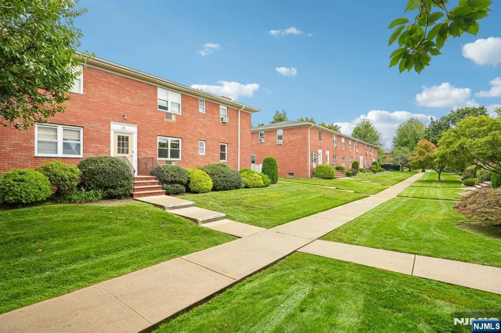 61 Knox Terrace 1A Wayne, NJ 07470
