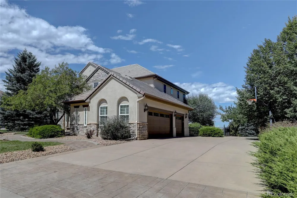 951 Courtland Place Highlands Ranch, CO 80126