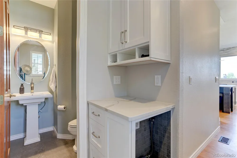 951 Courtland Place Highlands Ranch, CO 80126