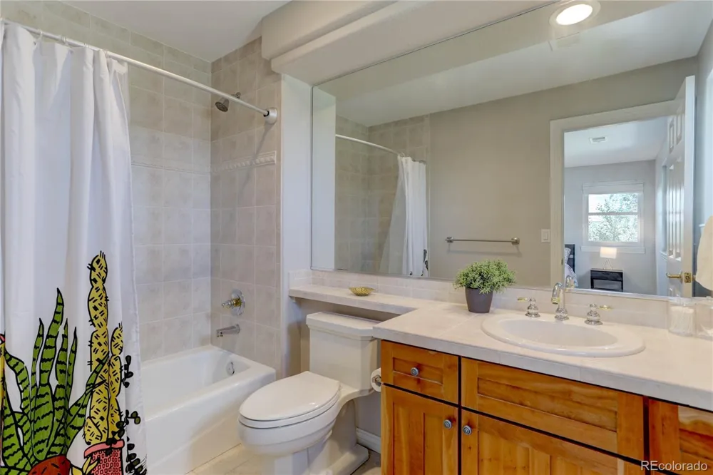 951 Courtland Place Highlands Ranch, CO 80126