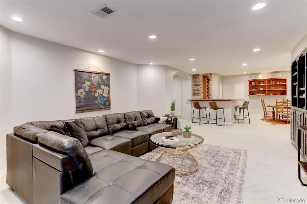 951 Courtland Place Highlands Ranch, CO 80126