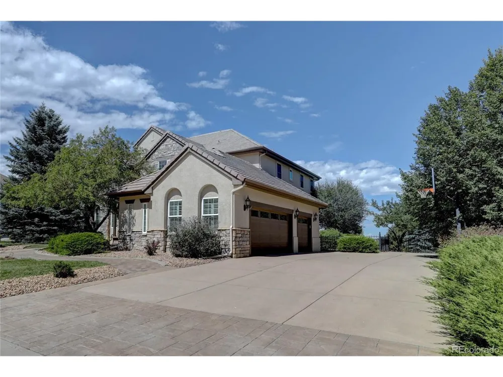 951 Courtland Place Highlands Ranch, CO 80126