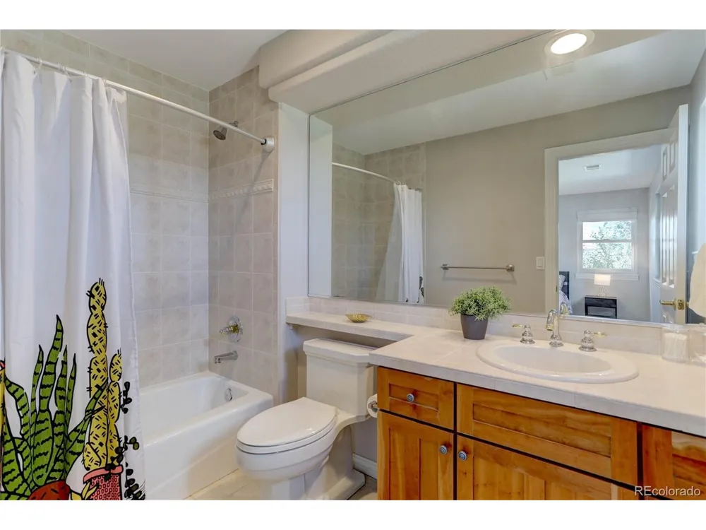 951 Courtland Place Highlands Ranch, CO 80126