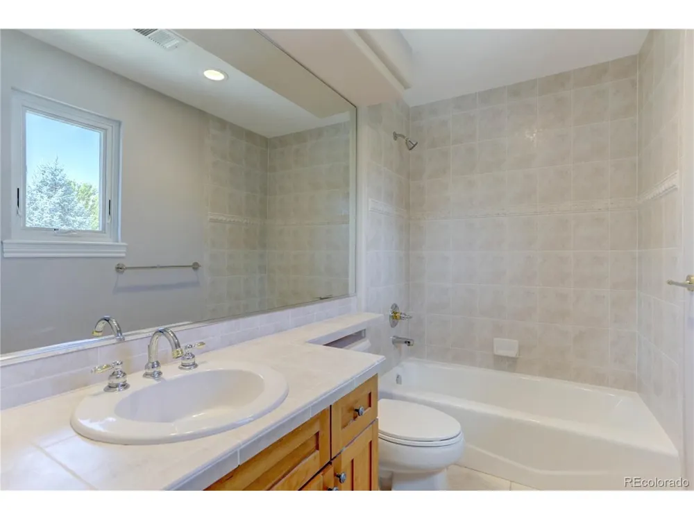 951 Courtland Place Highlands Ranch, CO 80126