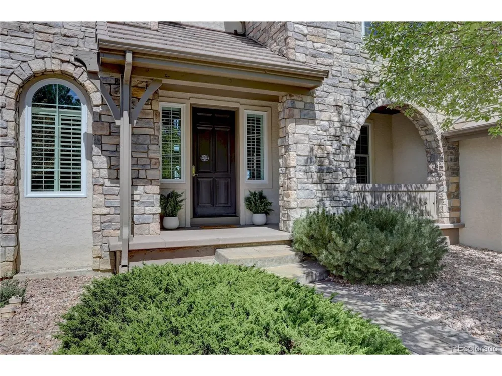 951 Courtland Place Highlands Ranch, CO 80126