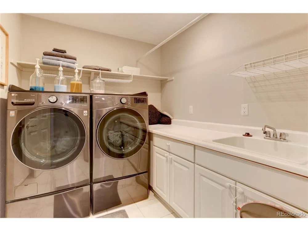 951 Courtland Place Highlands Ranch, CO 80126