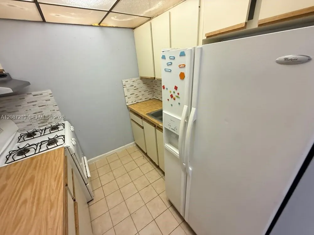 1255 W 53rd St #309 Hialeah, FL 33012