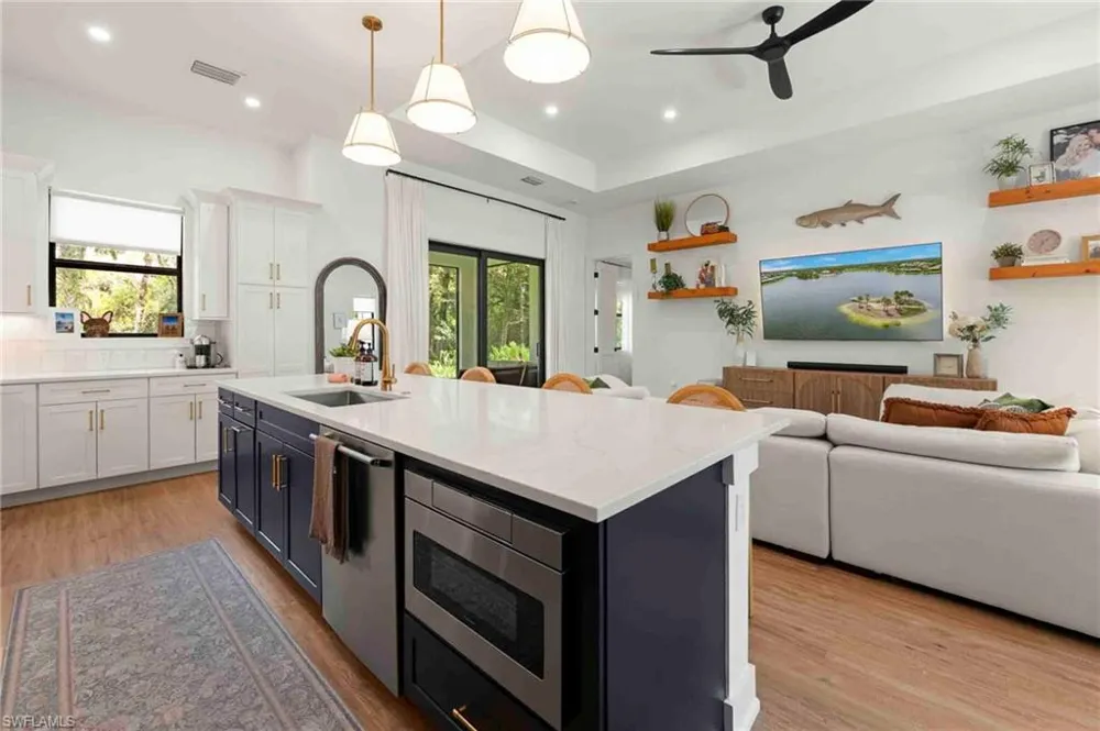 2545 18th Avenue NE Naples, FL 34120