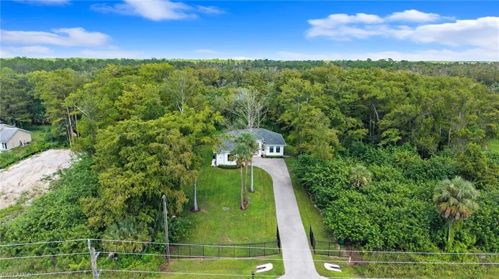 2545 18th Avenue NE Naples, FL 34120