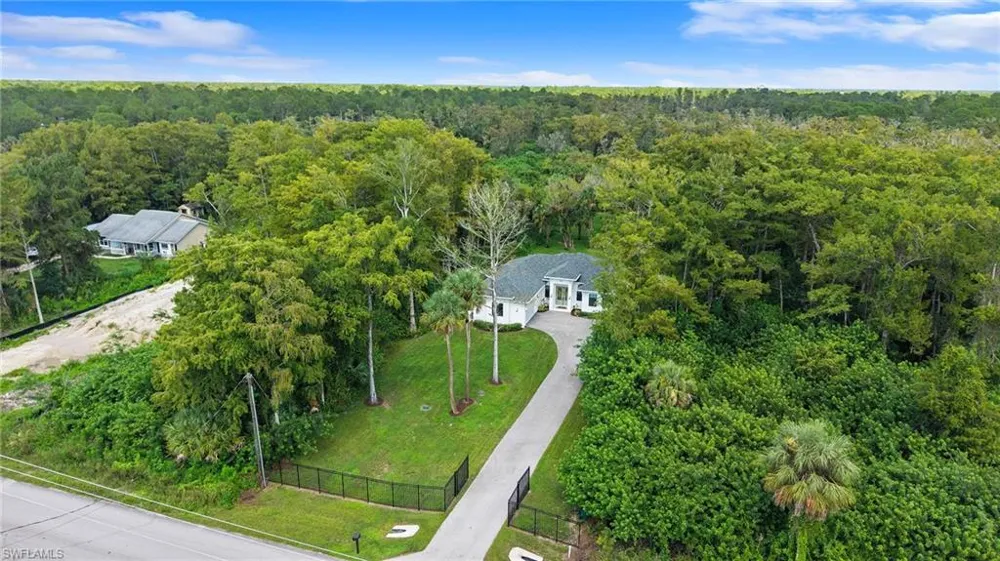 2545 18th Avenue NE Naples, FL 34120