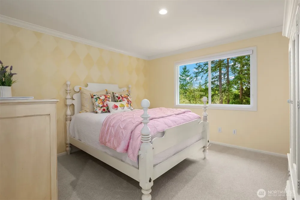 17633 48th Avenue SE Bothell, WA 98012