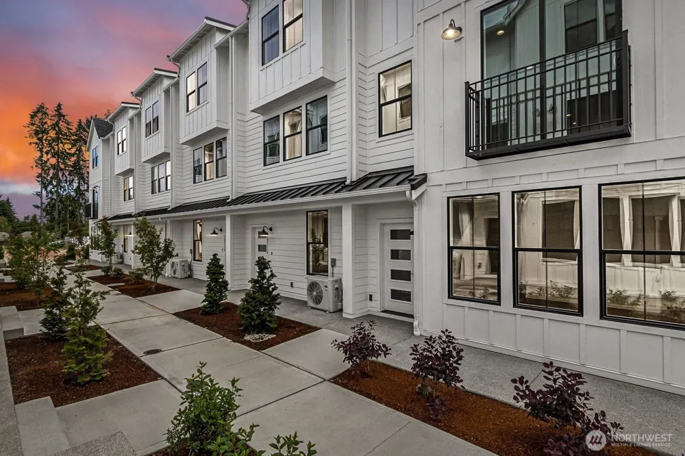 12067 127th Avenue Ct E #82 Puyallup, WA 98374