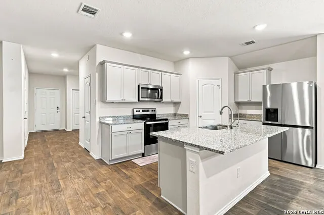 1017 NORWAY DR Seguin, TX 78155
