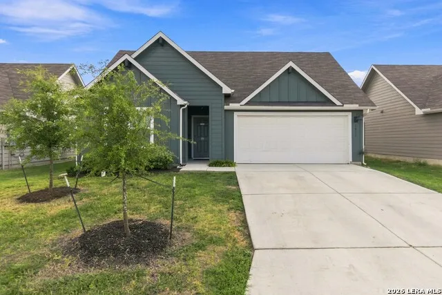 1017 NORWAY DR Seguin, TX 78155