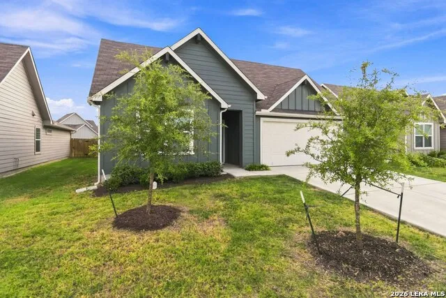 1017 NORWAY DR Seguin, TX 78155