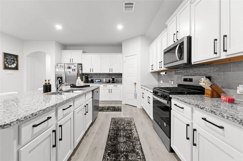 9917 Tacoma Drive Aubrey, TX 76227