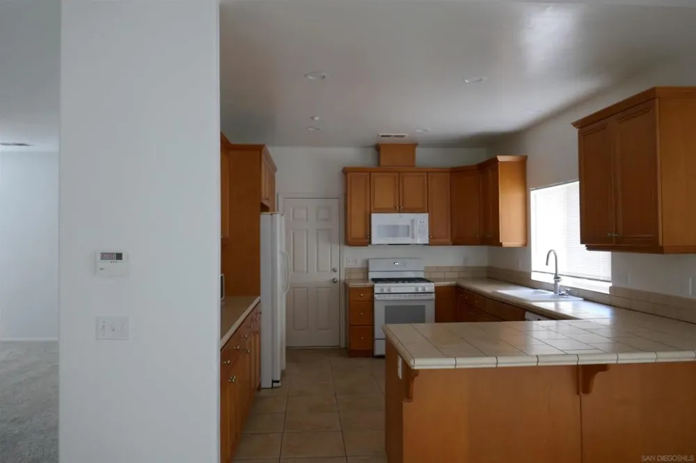 11874 Gardena lane Lakeside, CA 92040