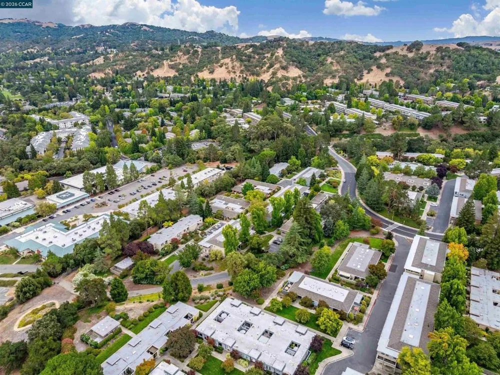 1748 Golden Rain Rd #5 Walnut Creek, CA 94595