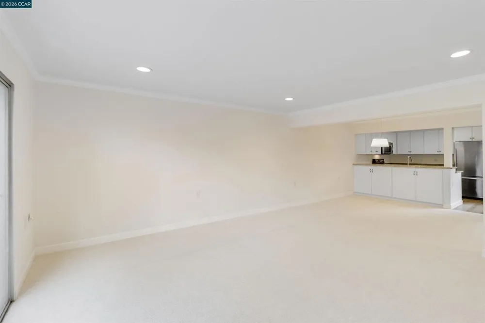 1748 Golden Rain Rd #5 Walnut Creek, CA 94595