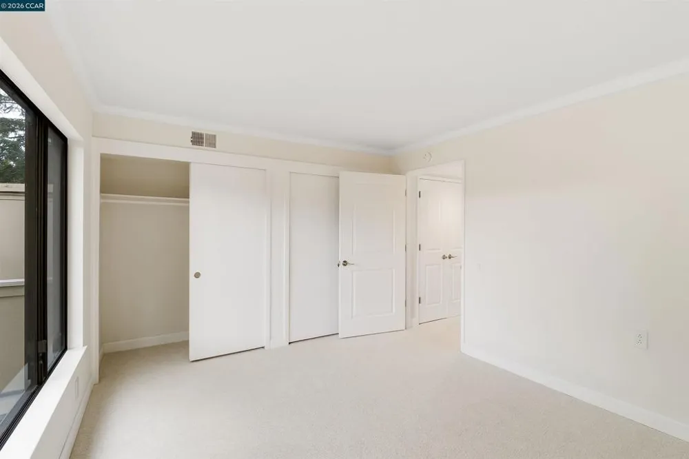 1748 Golden Rain Rd #5 Walnut Creek, CA 94595