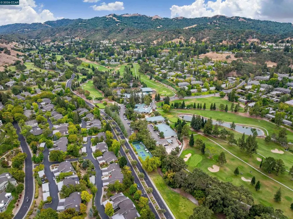 1748 Golden Rain Rd #5 Walnut Creek, CA 94595