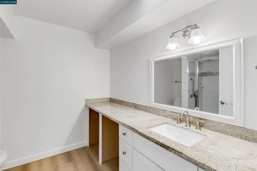 1748 Golden Rain Rd #5 Walnut Creek, CA 94595