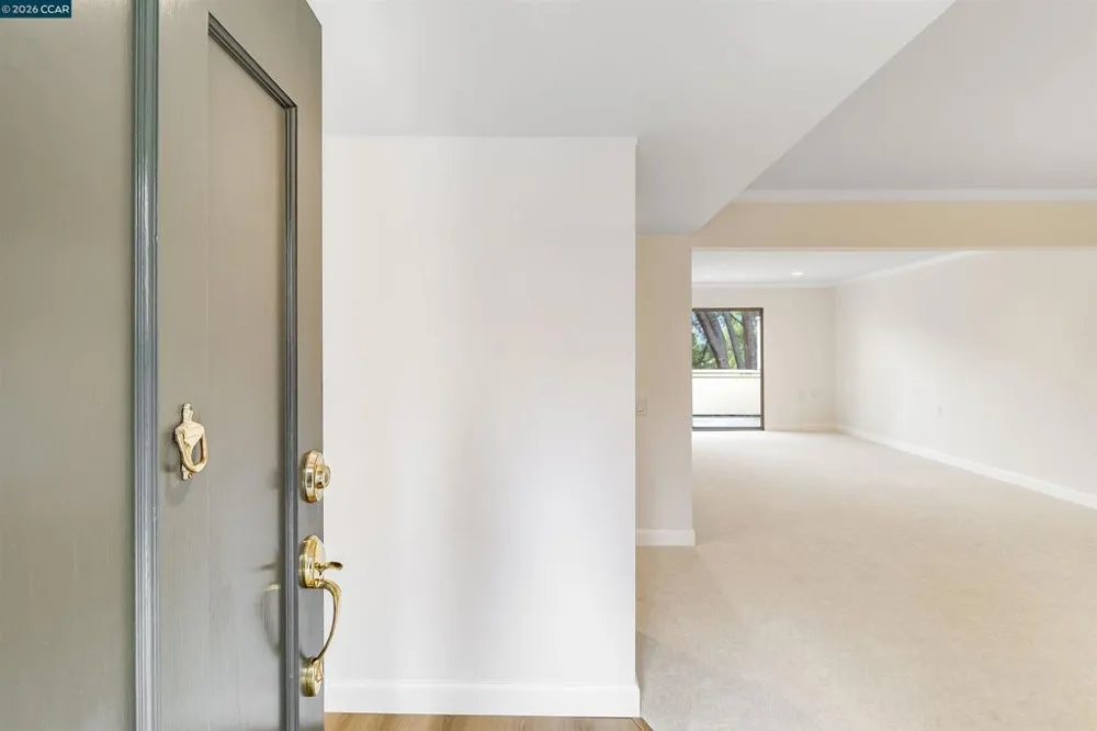 1748 Golden Rain Rd #5 Walnut Creek, CA 94595
