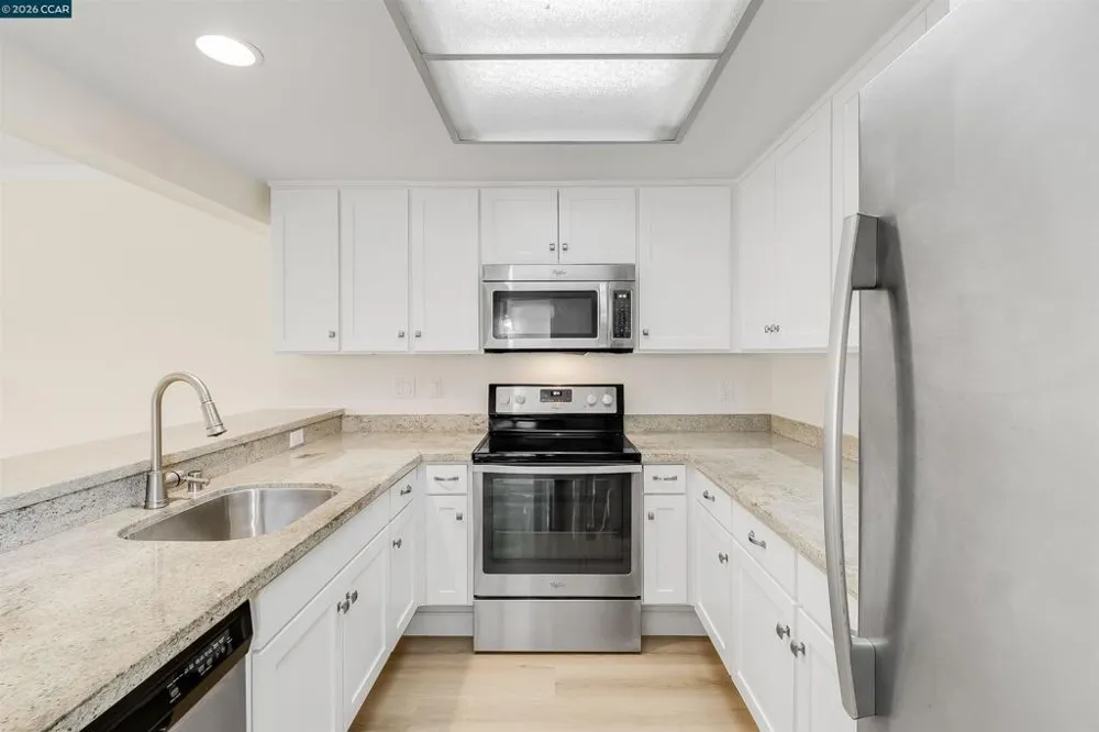 1748 Golden Rain Rd #5 Walnut Creek, CA 94595
