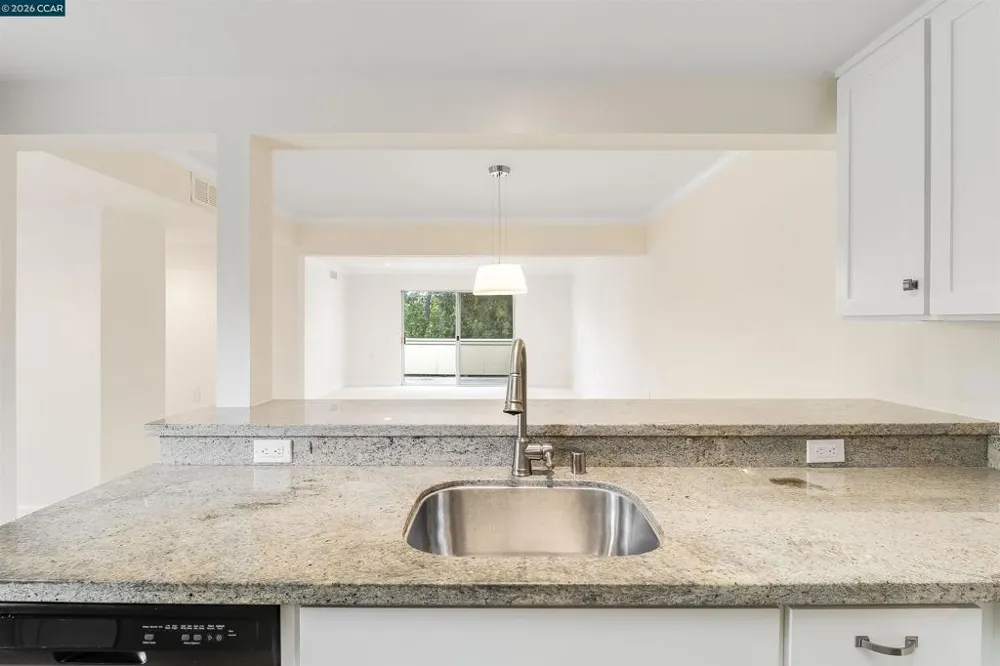 1748 Golden Rain Rd #5 Walnut Creek, CA 94595