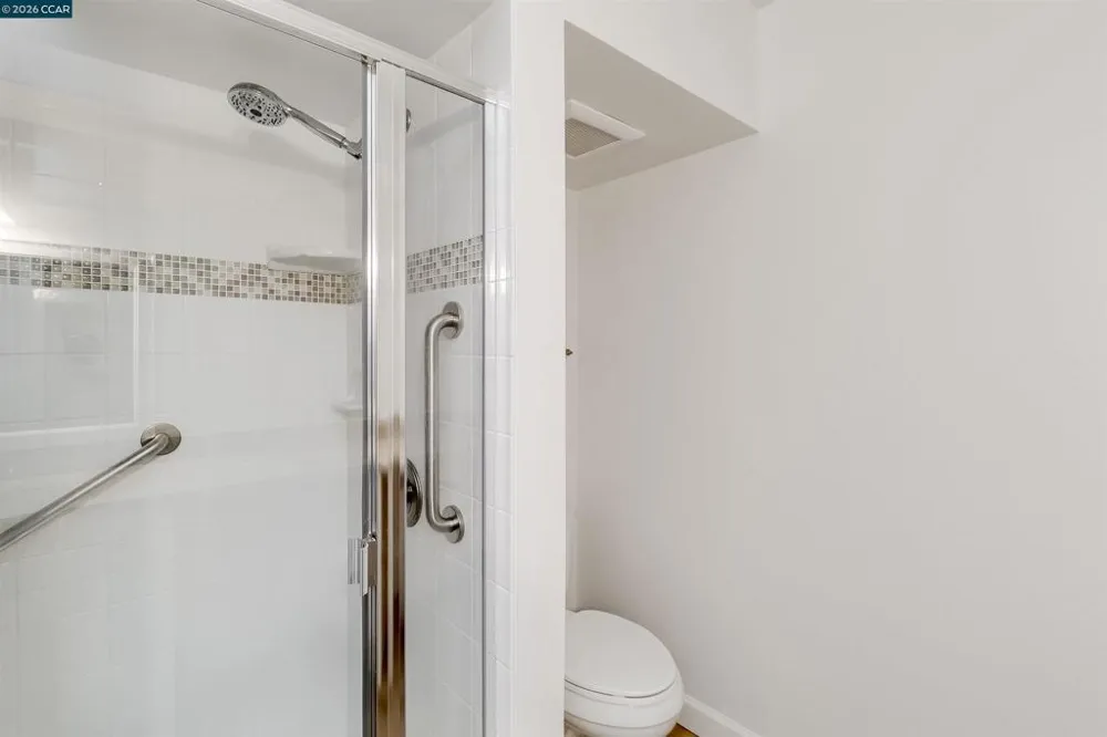 1748 Golden Rain Rd #5 Walnut Creek, CA 94595