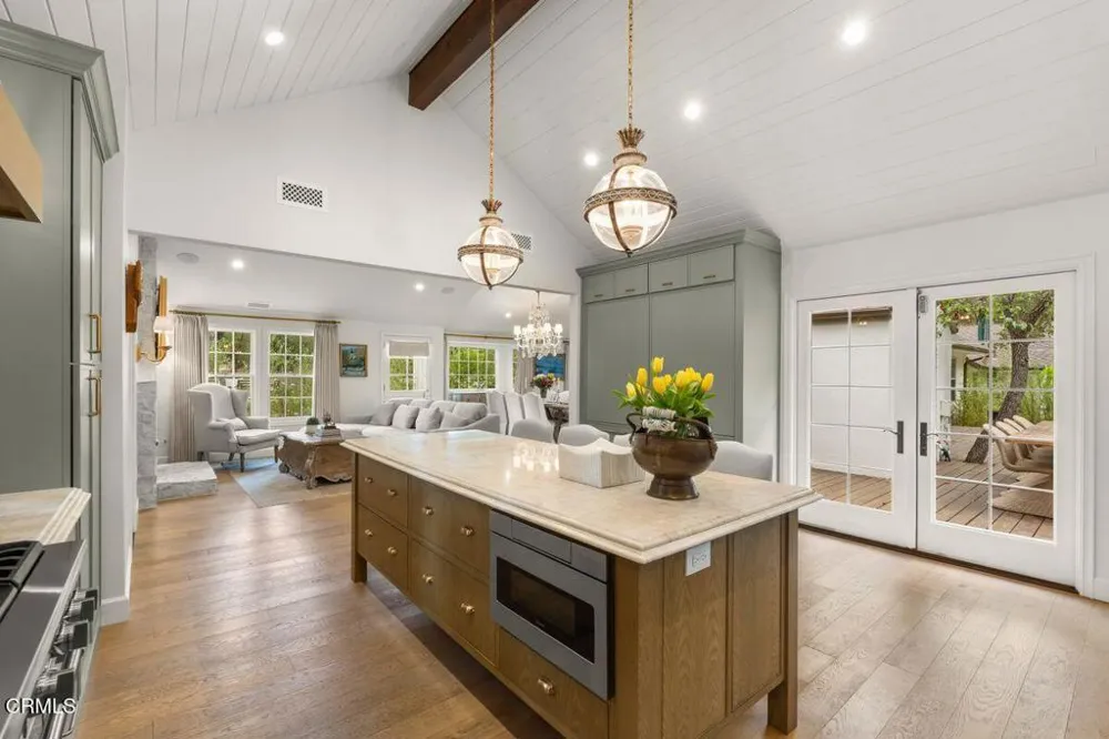 601 Foothill Road Ojai, CA 93023