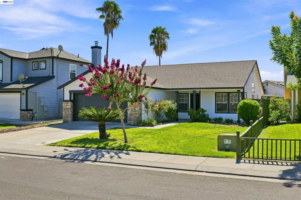 2422 Presidente St Stockton, CA 95210