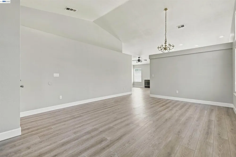 2422 Presidente St Stockton, CA 95210