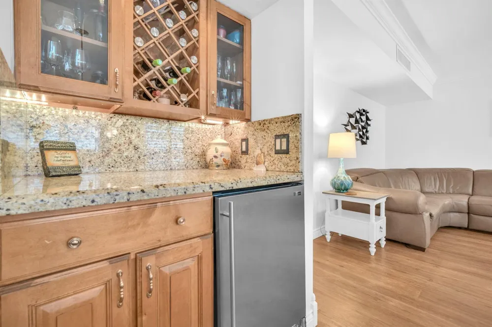 1239 HILLSBORO MILE #202 Hillsboro Beach, FL 33062