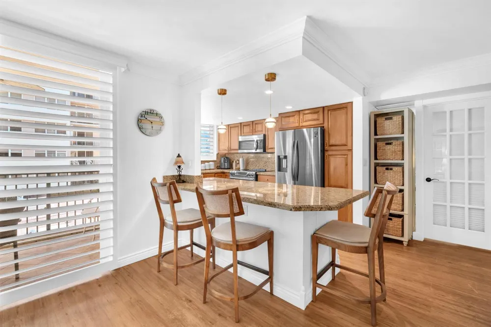 1239 HILLSBORO MILE #202 Hillsboro Beach, FL 33062