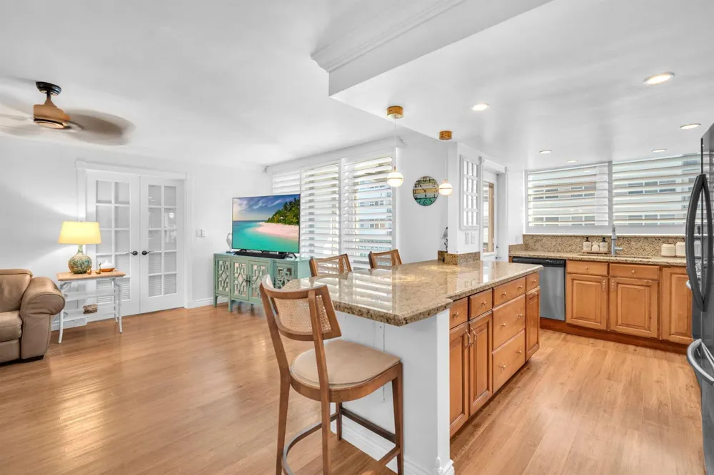 1239 HILLSBORO MILE #202 Hillsboro Beach, FL 33062