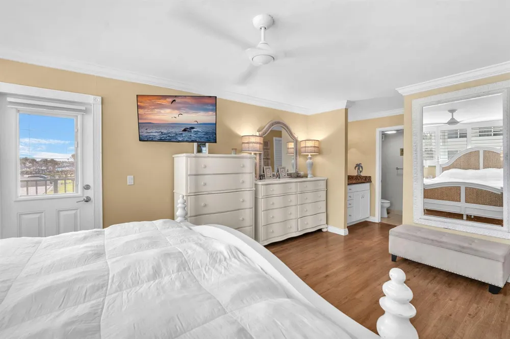 1239 HILLSBORO MILE #202 Hillsboro Beach, FL 33062