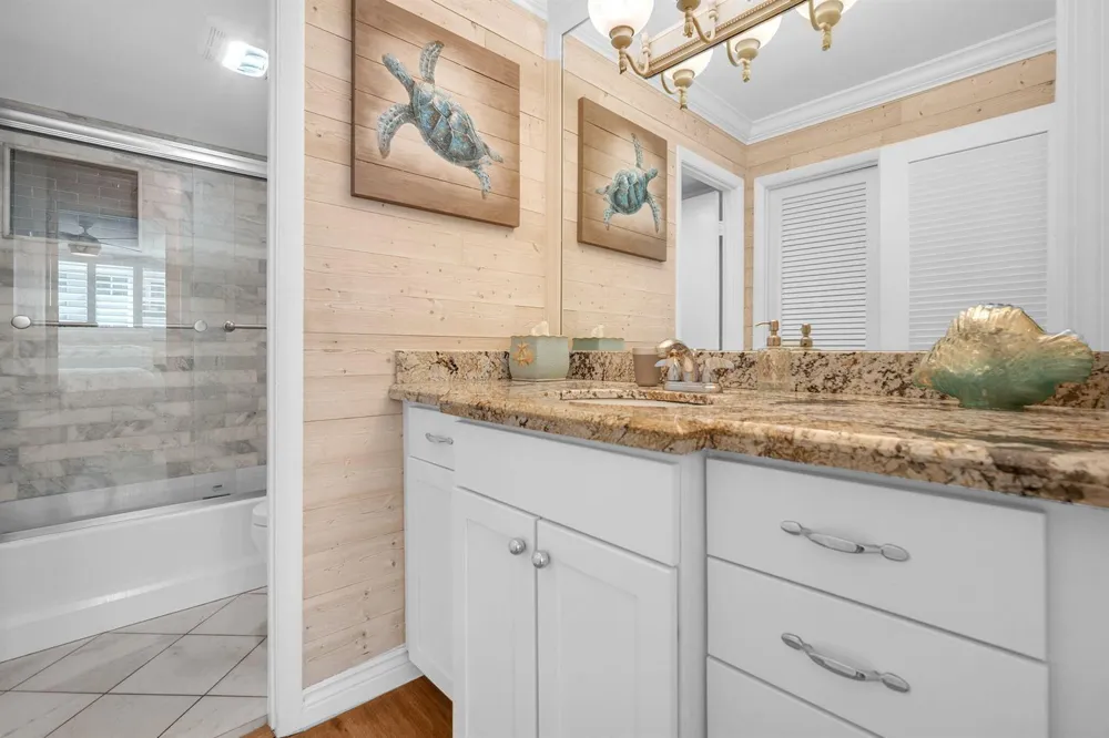 1239 HILLSBORO MILE #202 Hillsboro Beach, FL 33062