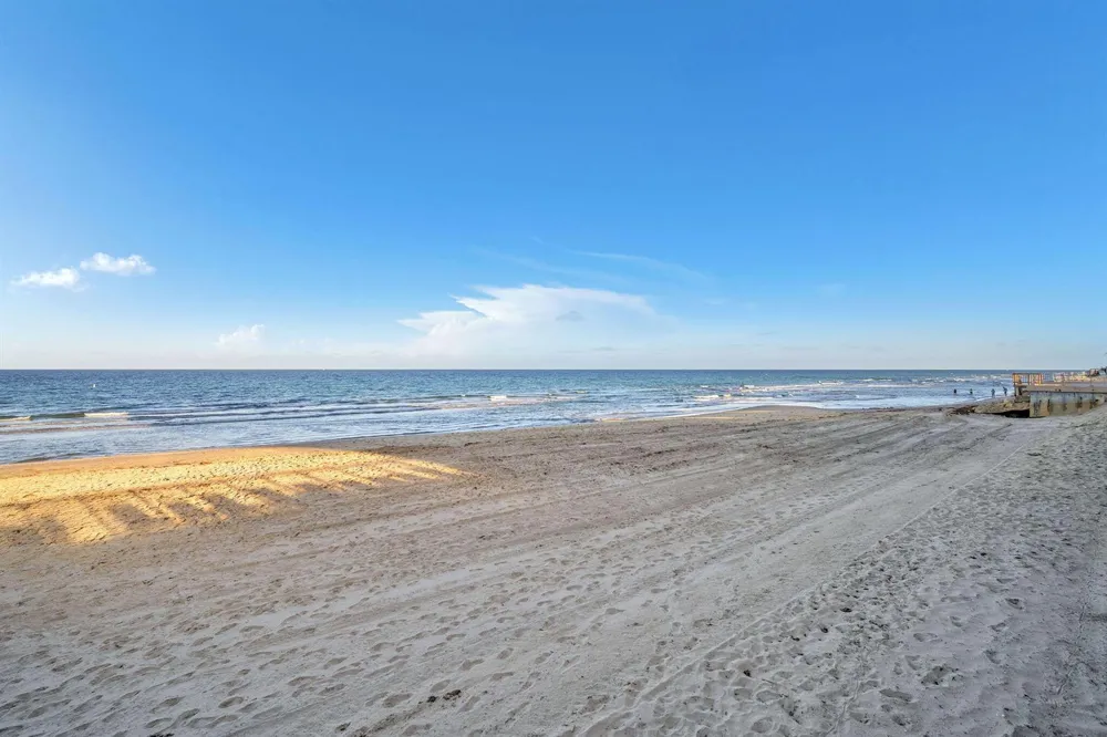 1239 HILLSBORO MILE #202 Hillsboro Beach, FL 33062